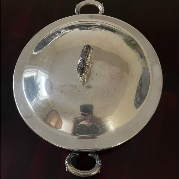 Silverplate Footed Serving Wear Dish With Lid - Picture 3 of 8